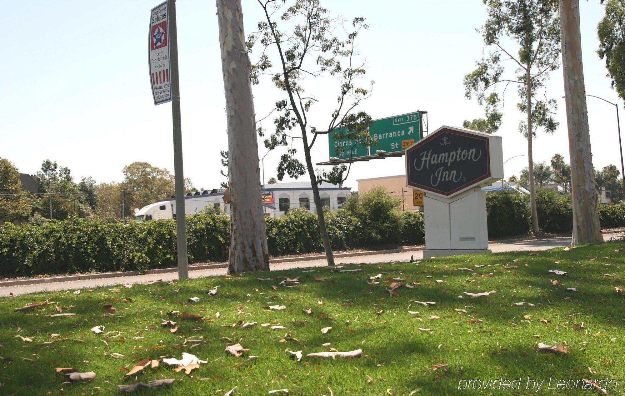 Hampton Inn Los Angeles-Уест Ковина Екстериор снимка